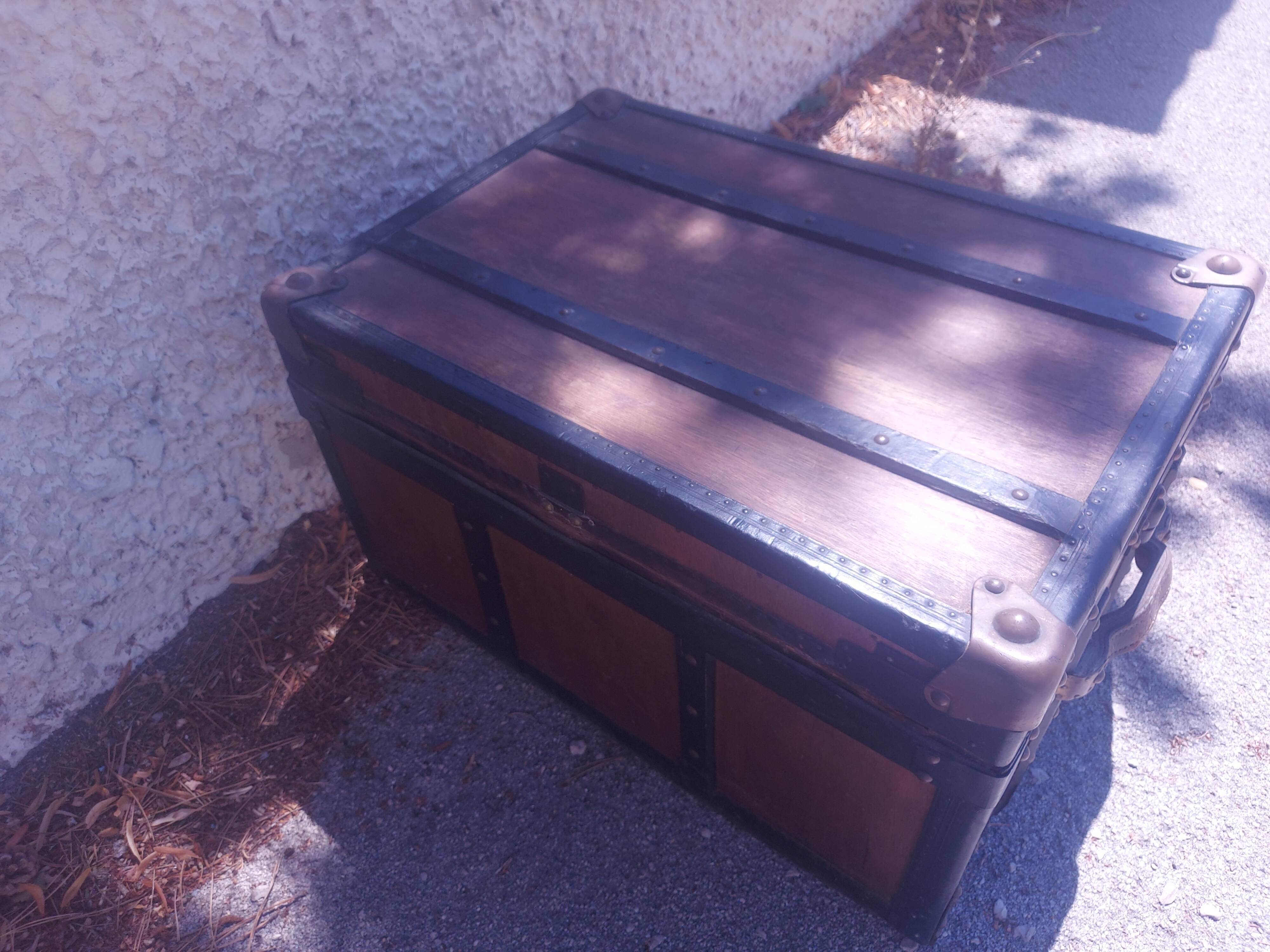 Old travel trunk , Malard trunk factory , Paris