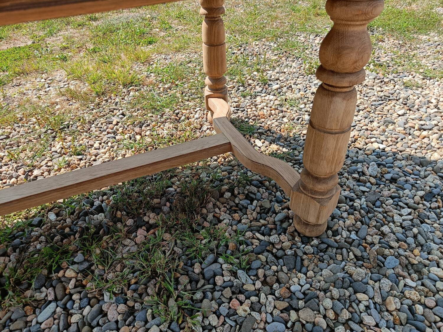 Dining table with extensions