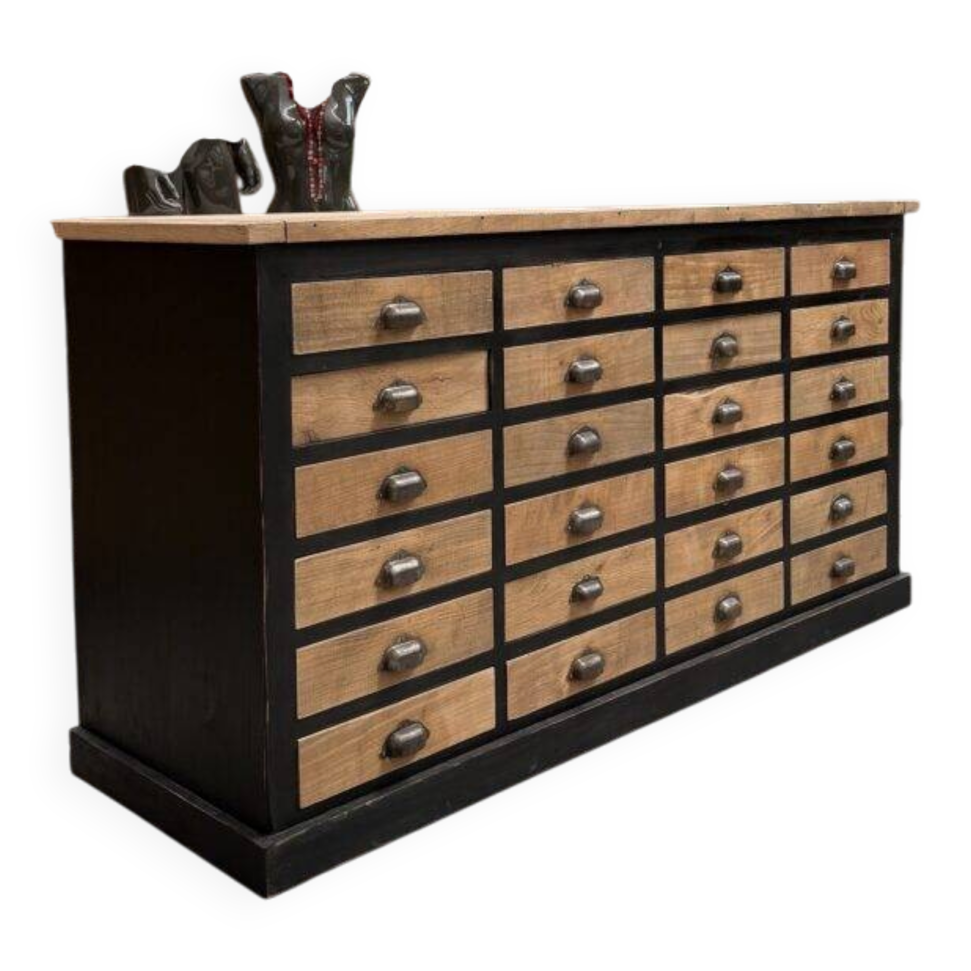 Workshop furniture with 24 drawers from the early 20th century.
