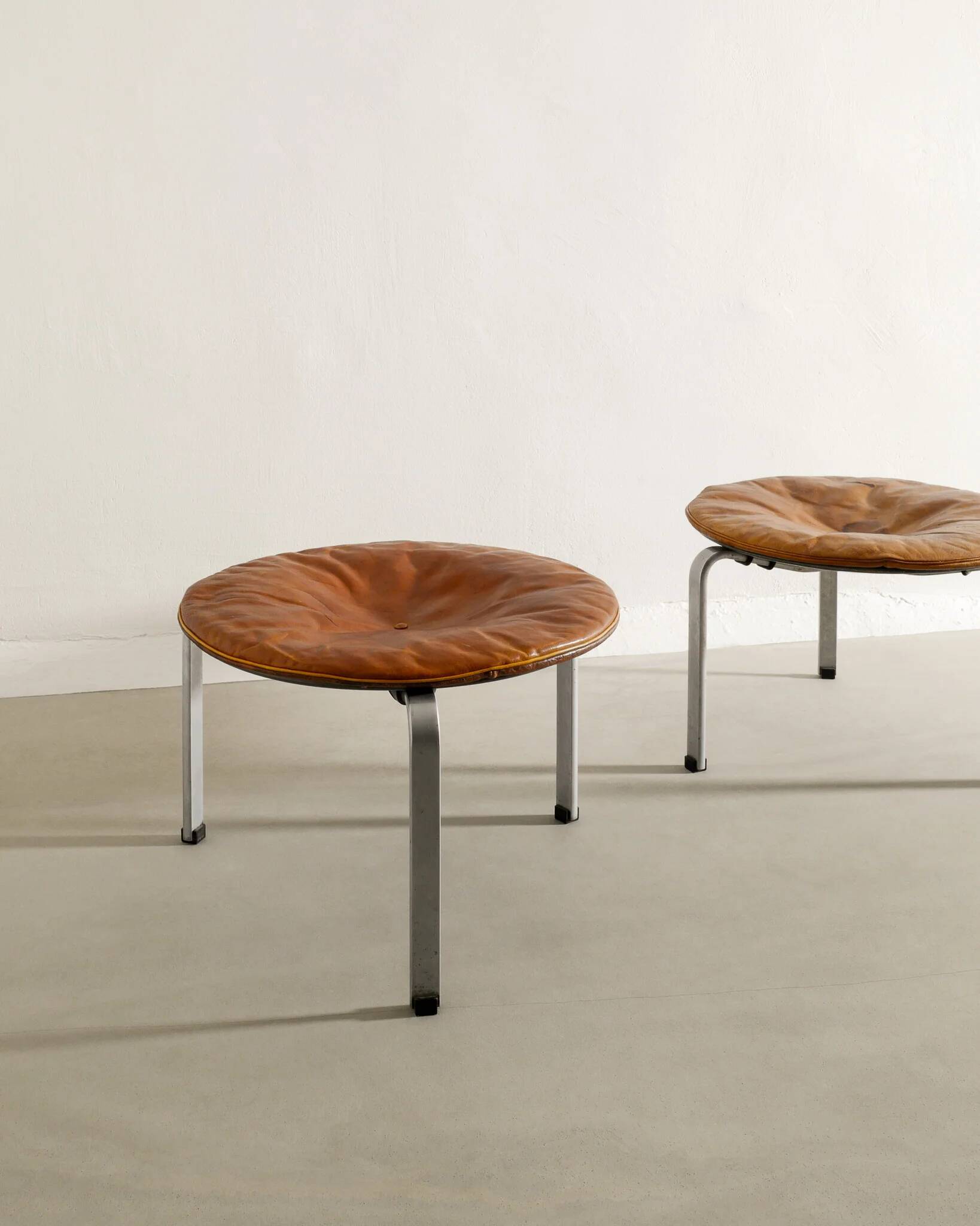 Pair of Danish "PK-33" Brown Leather Stools by Poul Kjaerholm, 1960s