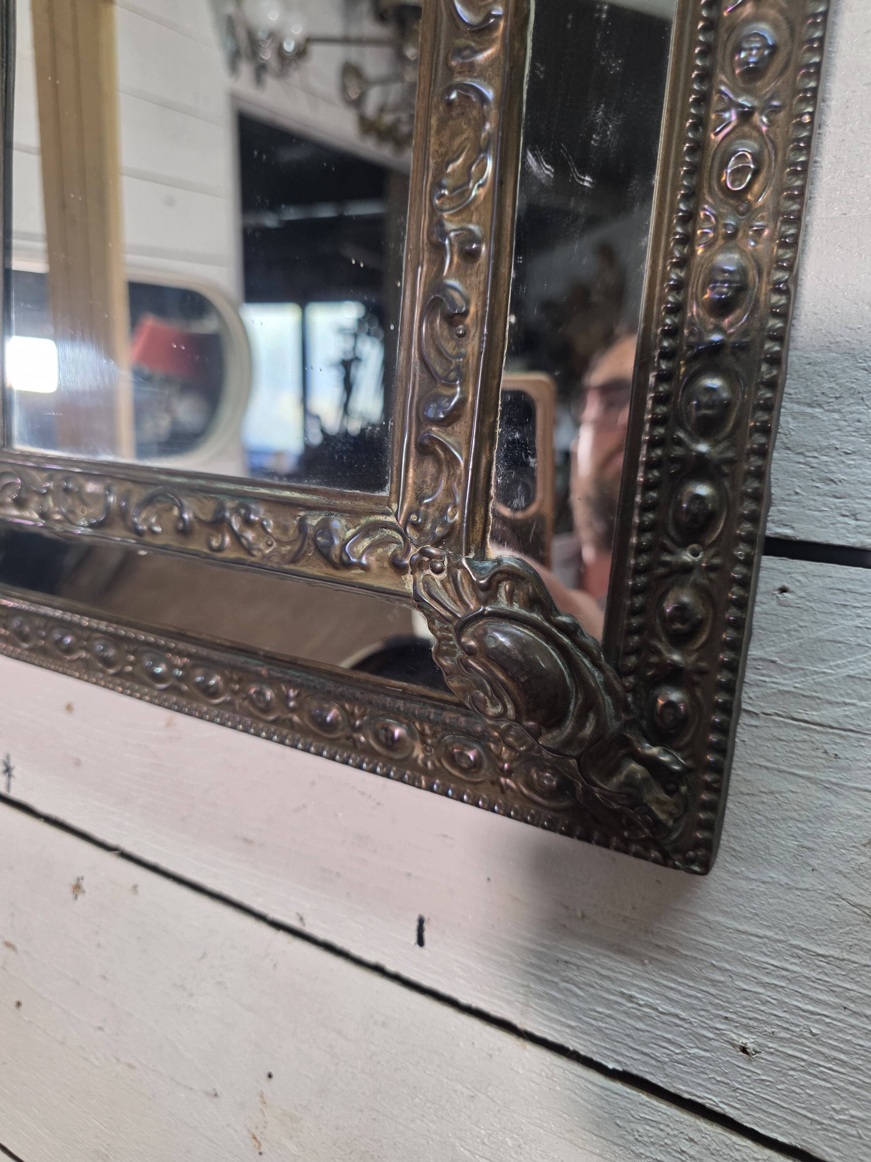 Miroir en laiton à parcloses du XIXe