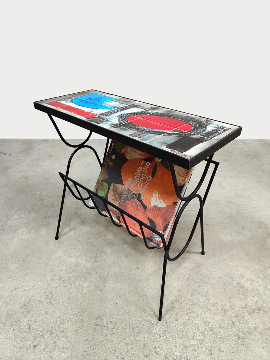 Vintage design magazine rack tile table Belarti