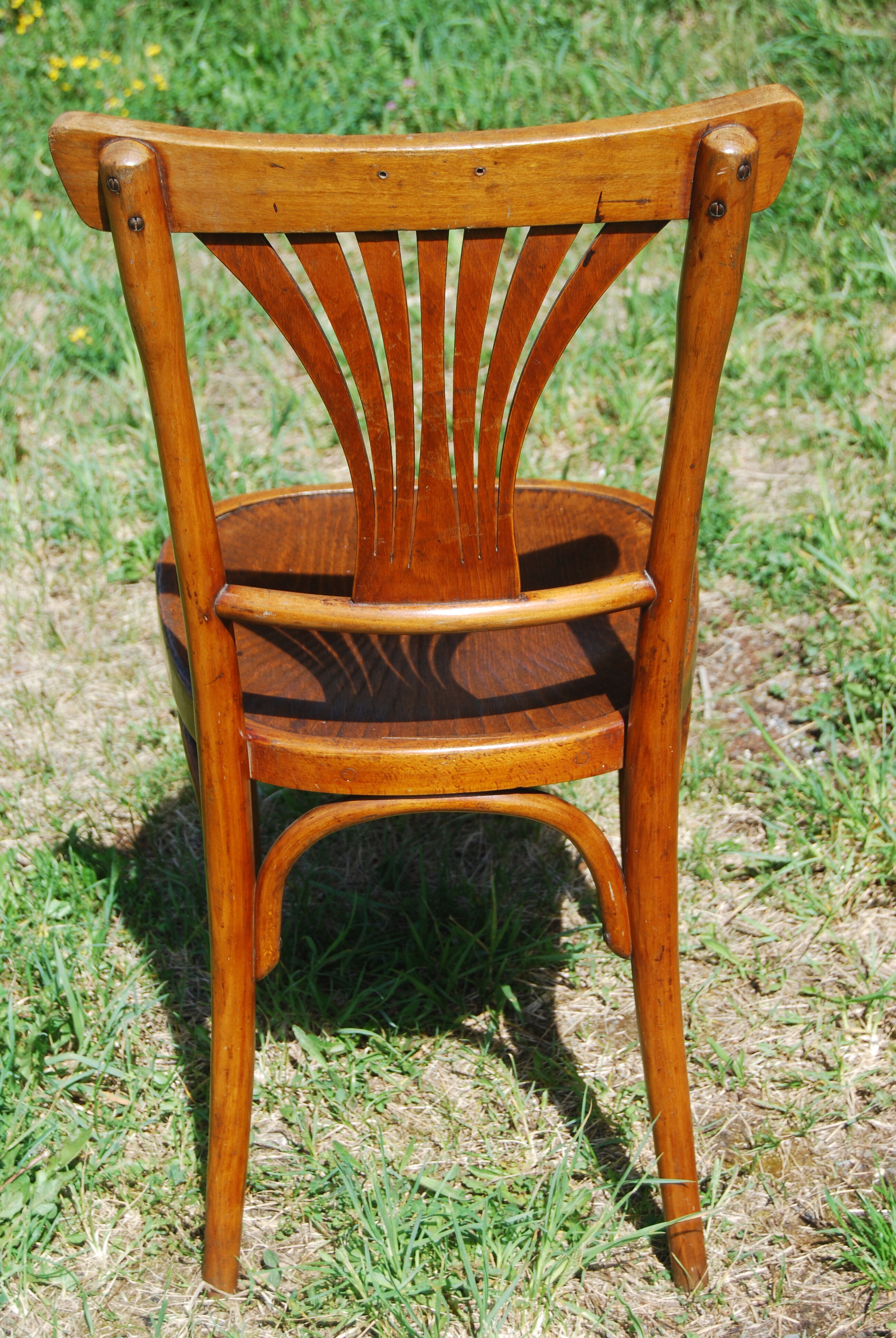Curved wooden bistro chair J & J Kohn