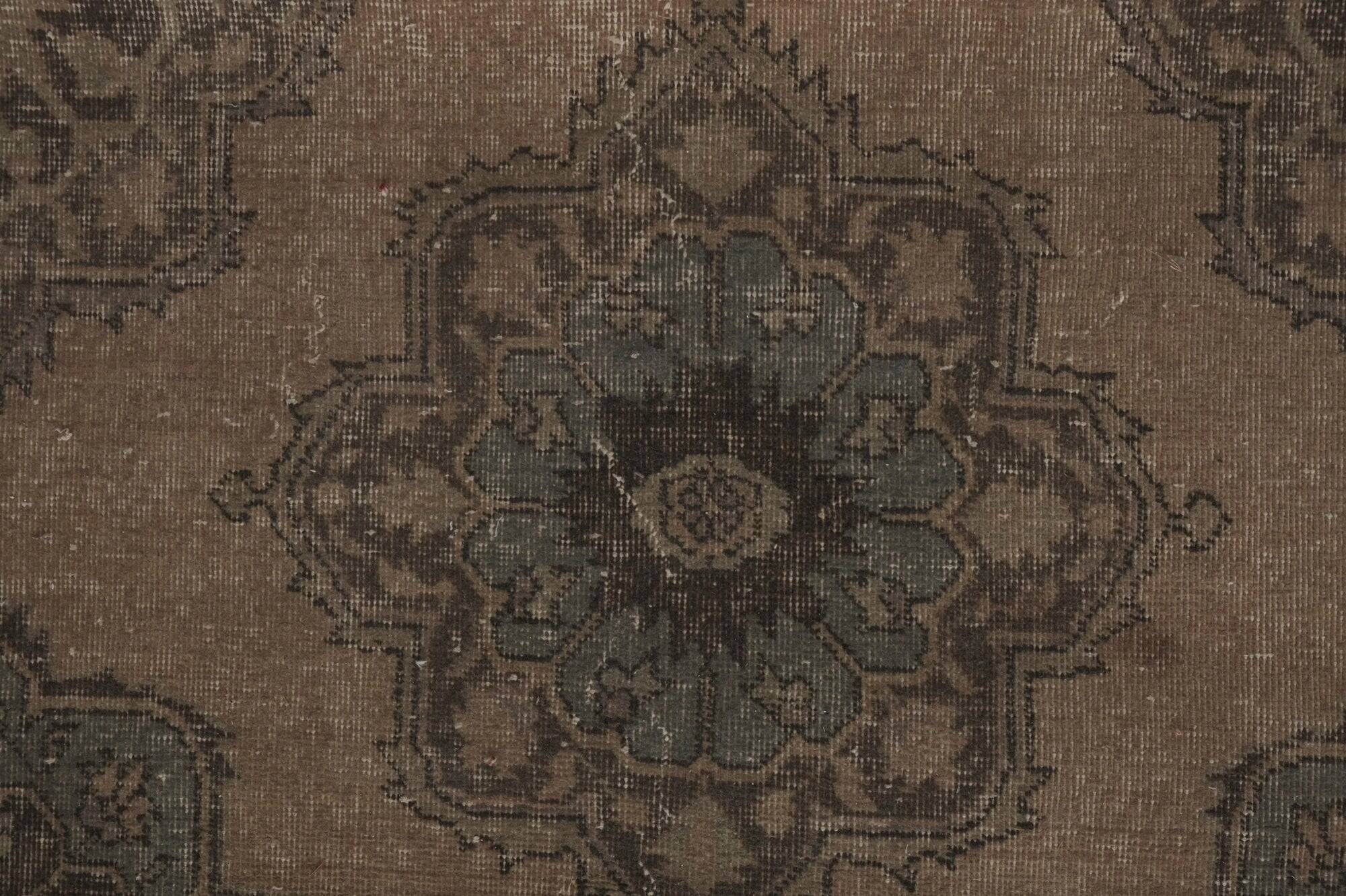 Vintage Turkish hallway rug 115x383 cm