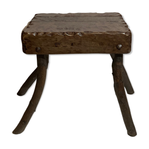 Tabouret bas brutaliste wabi sabi