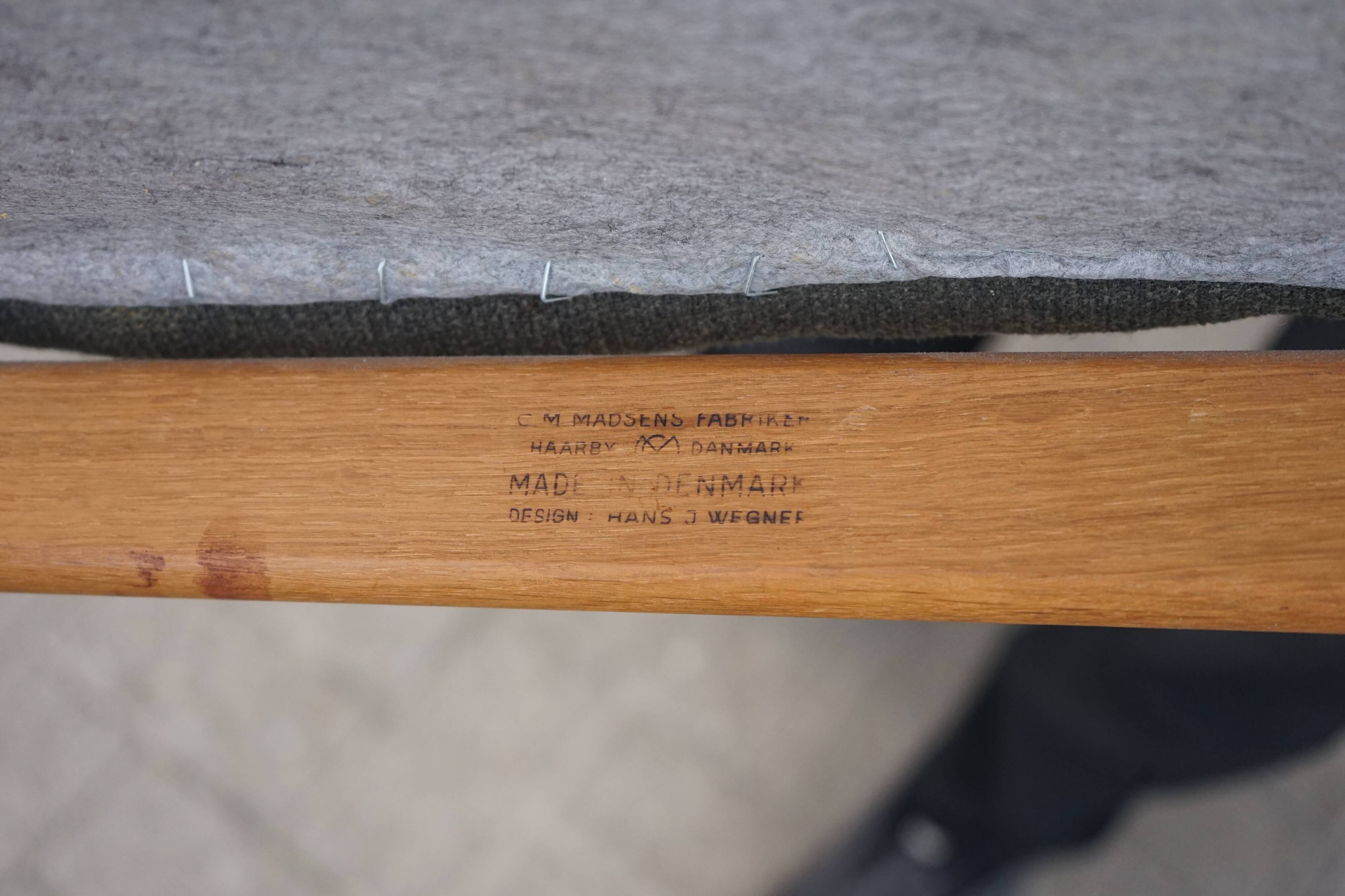 Chaises W2 en chêne de Hans J. Wegner pour C.M. Madsen, années 1960. Lot de 2.