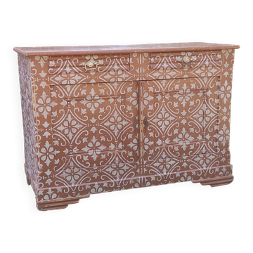 Old buffet