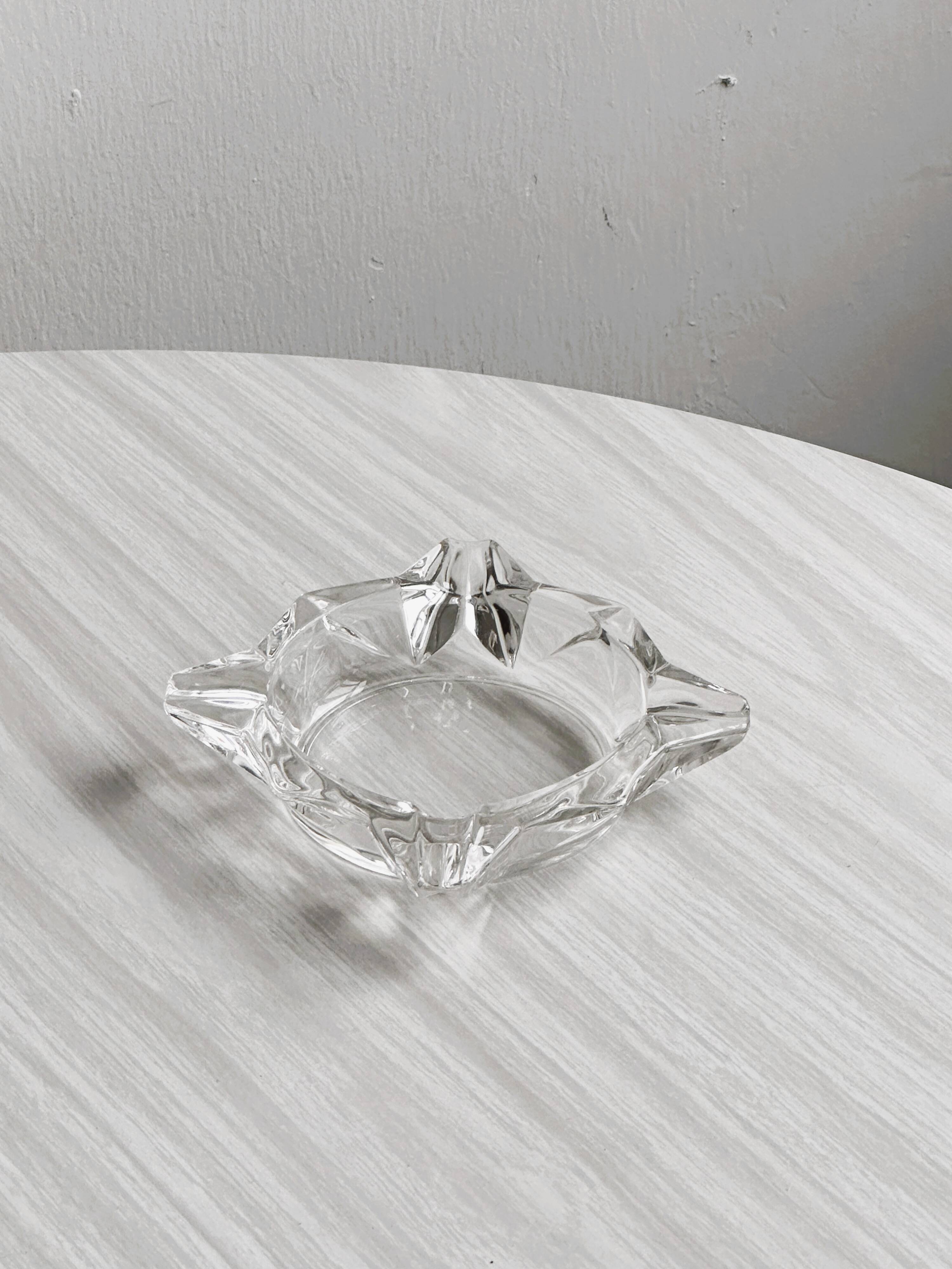 Cendrier étoile en verre