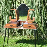 Child dressing table