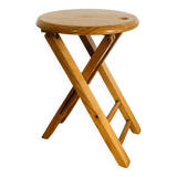 Round folding stool