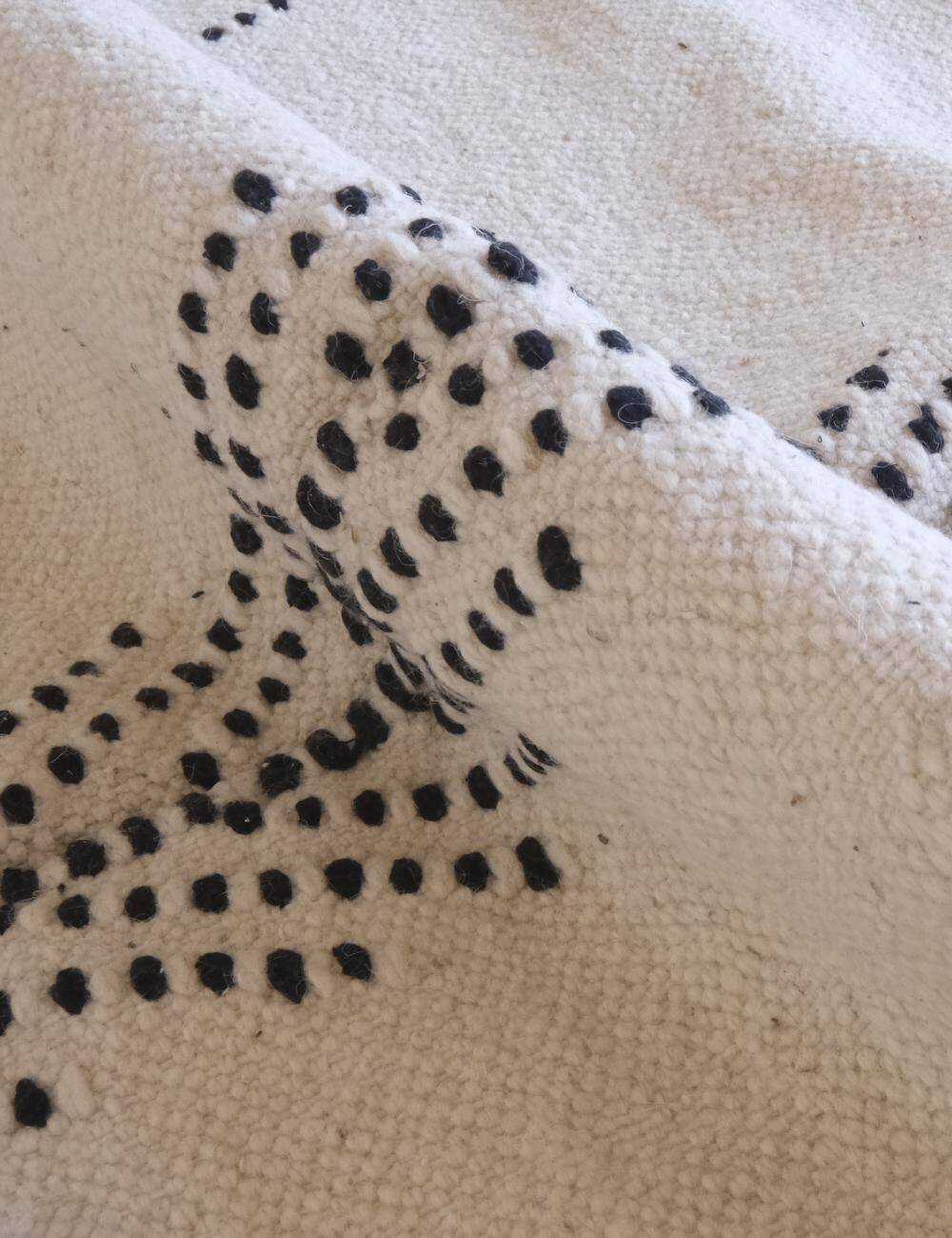 White Kilim Hallway Rug - 437 x 133 cm