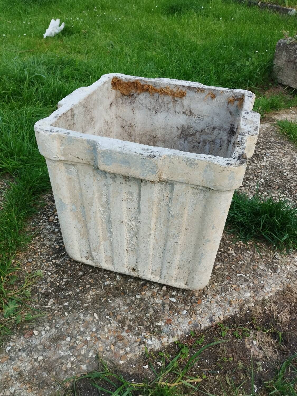 Pair of old Medici planters