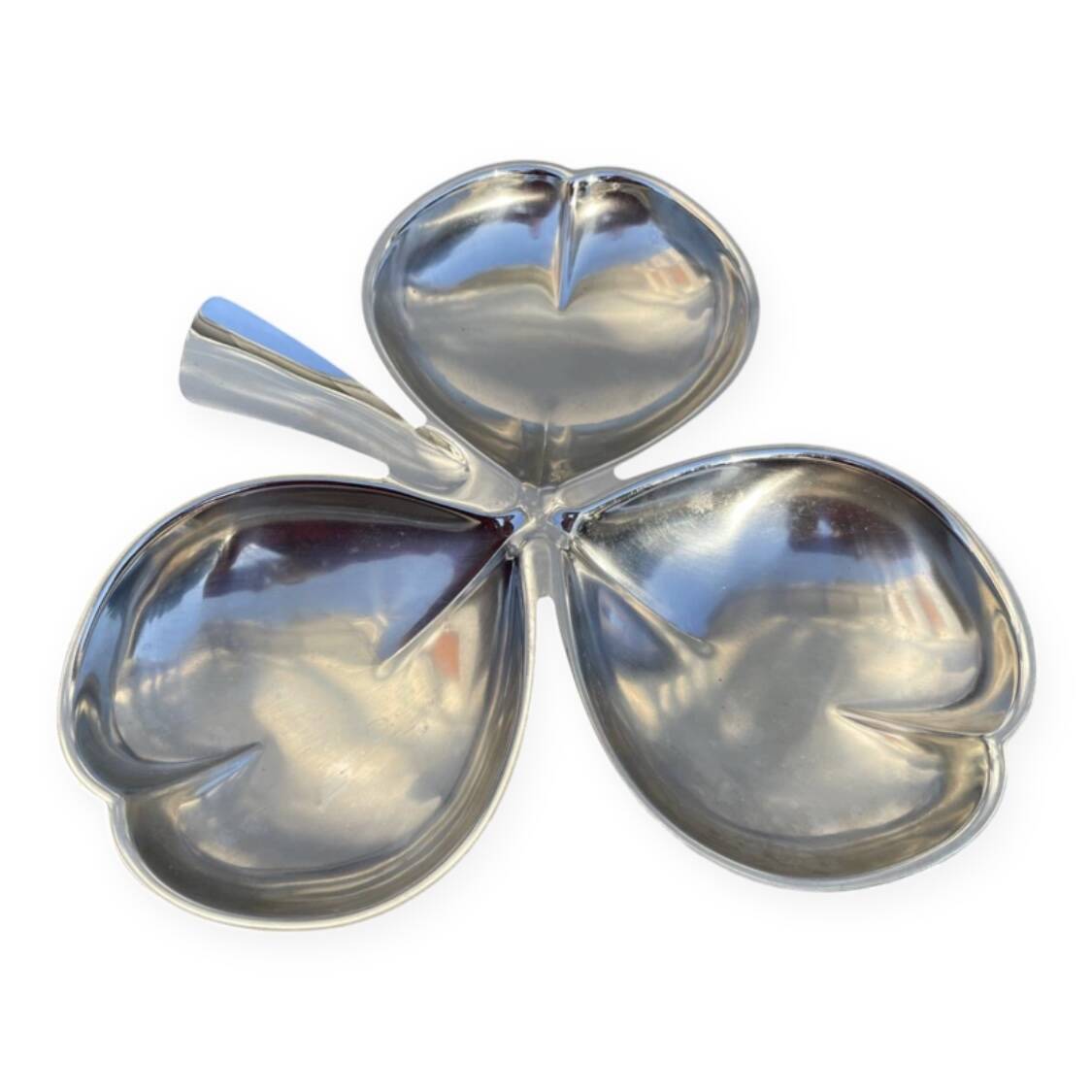 Silver-plated metal clover-shaped trinket dish or tray