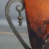 Daum, lampe de table art-déco fer forgé tulipe verre signée sb