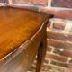 Jolie petite table d’appoint guéridon vintage