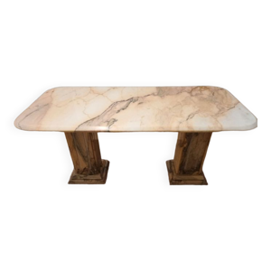 table basse en marbre - rose