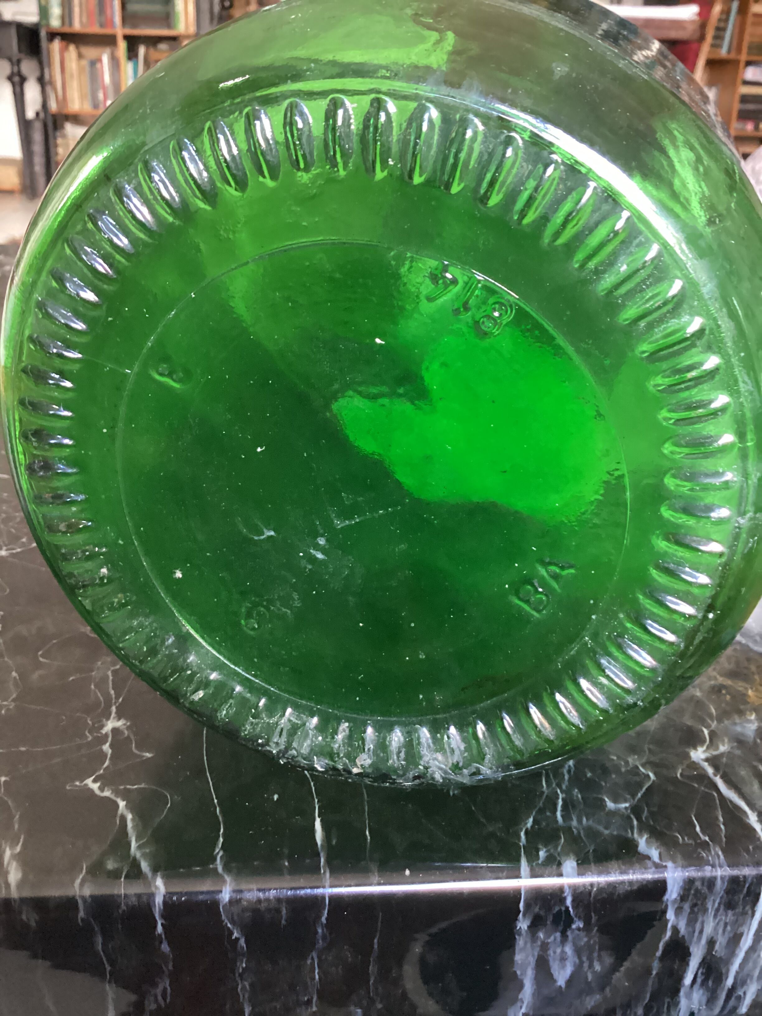 Lady -jeanne bottle dark green color - 6 liters