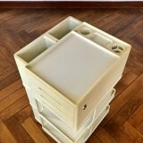 Serving table