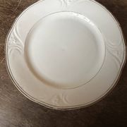 6 porcelain plates Art Nouveau period White and gold border - Diameter 23 cm