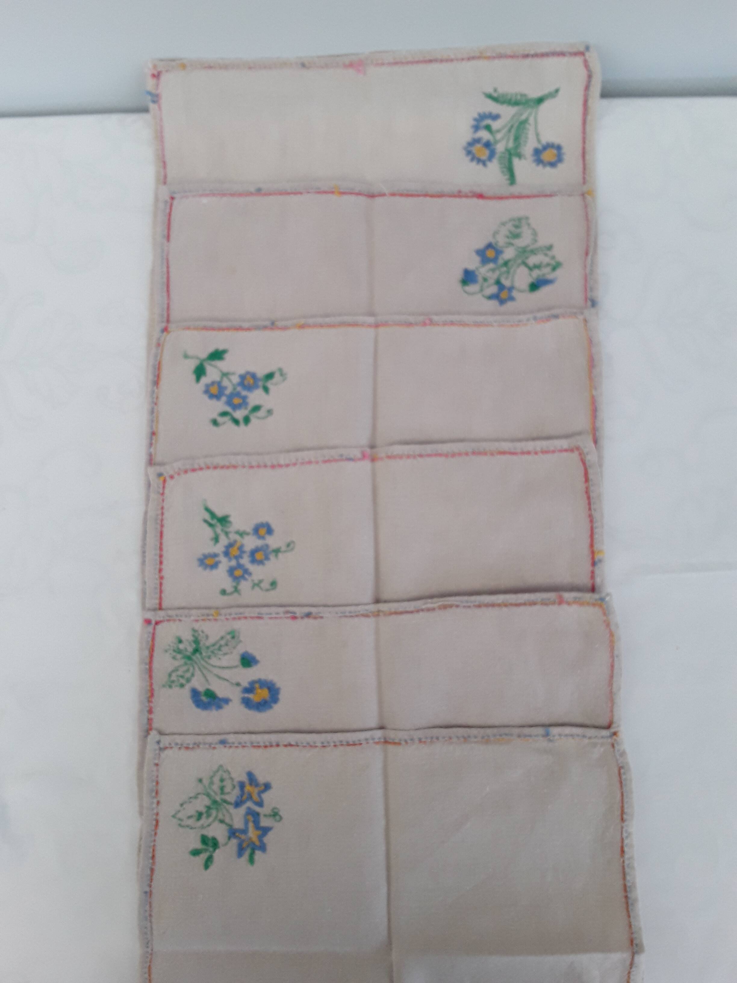 6 embroidered napkins Handmade