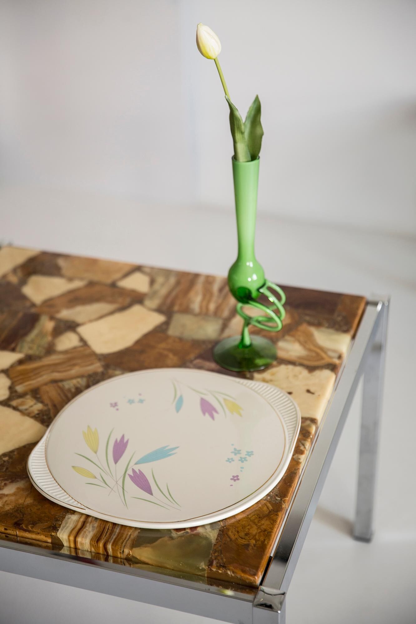 Decorative plate with vintage flowers from the mid-century, Germany, 1970s.
