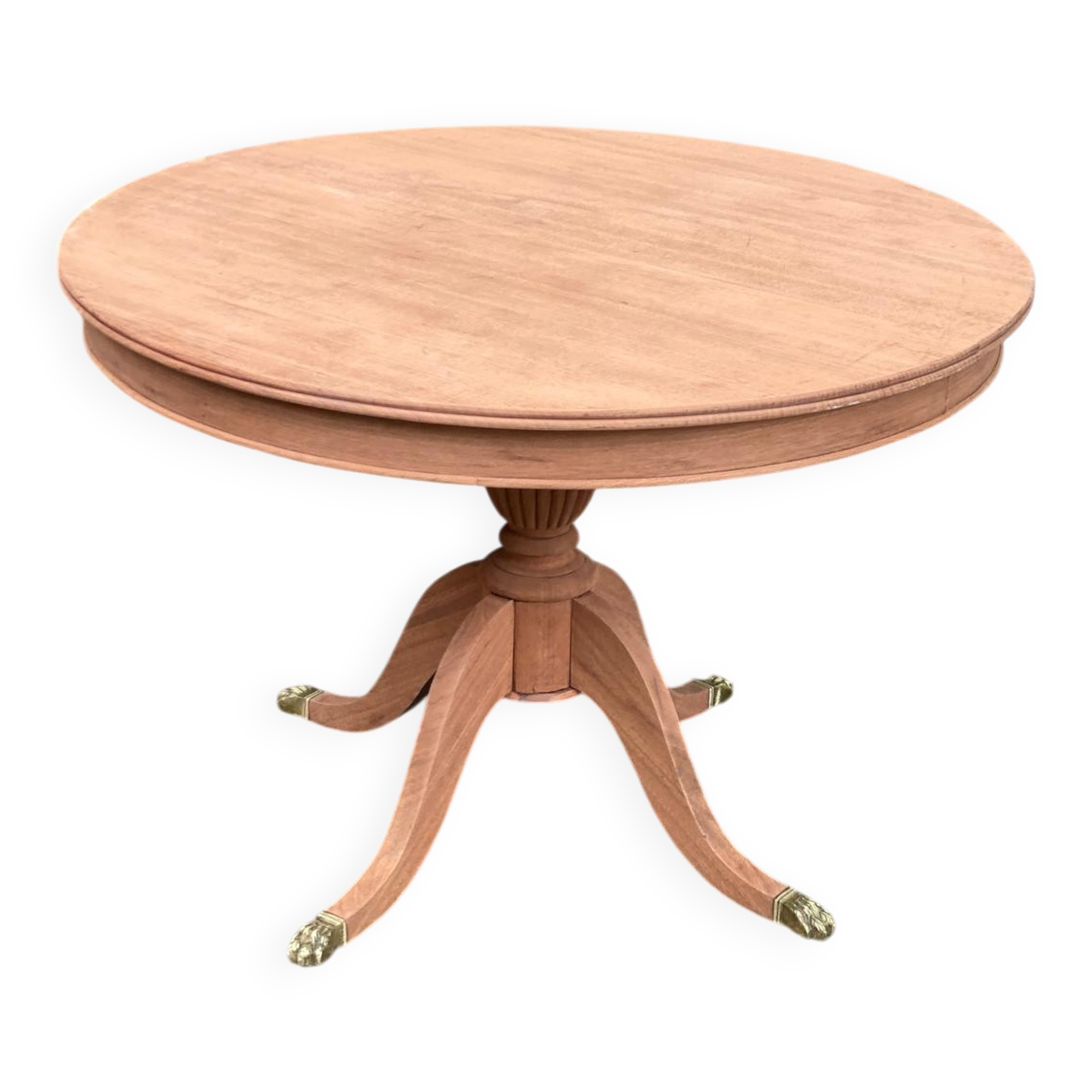 Round extendable dining table in solid mahogany from the 1930s.