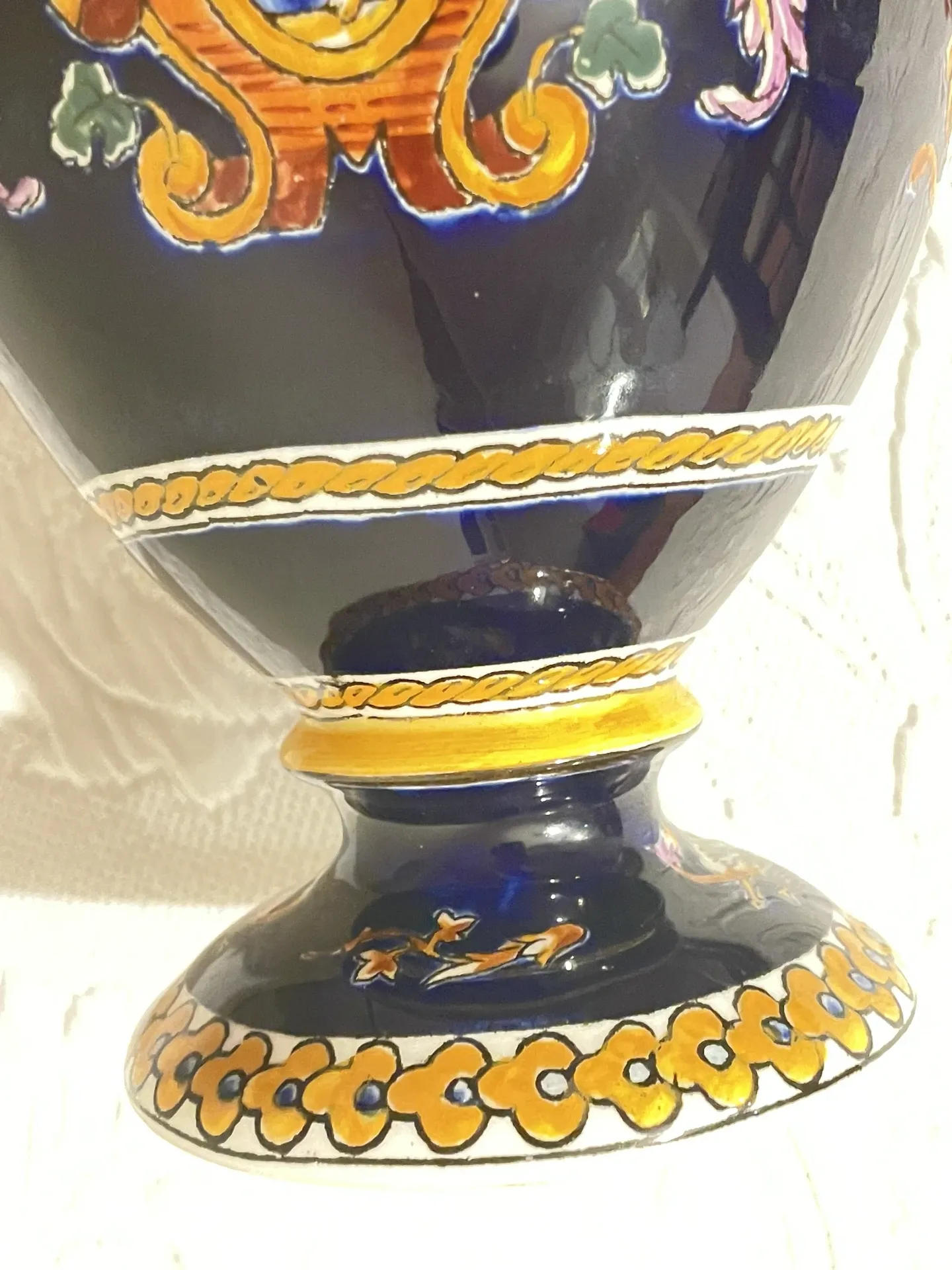 Pied de lampe Gien décor Renaissance peint à la main