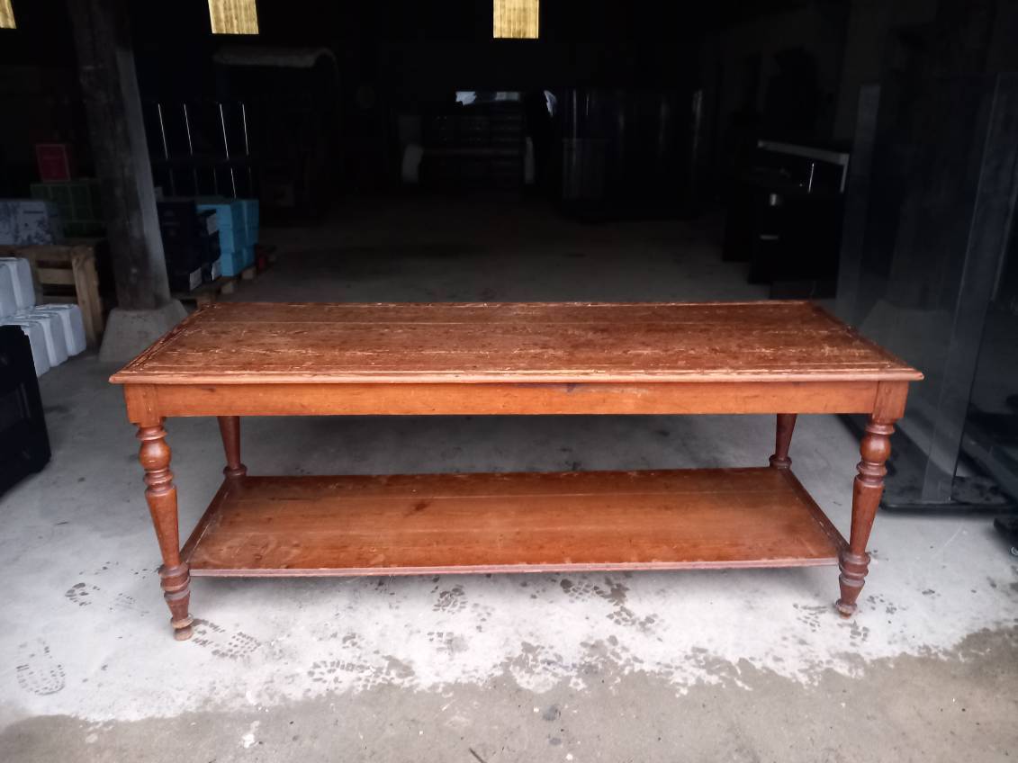 Tailor's table