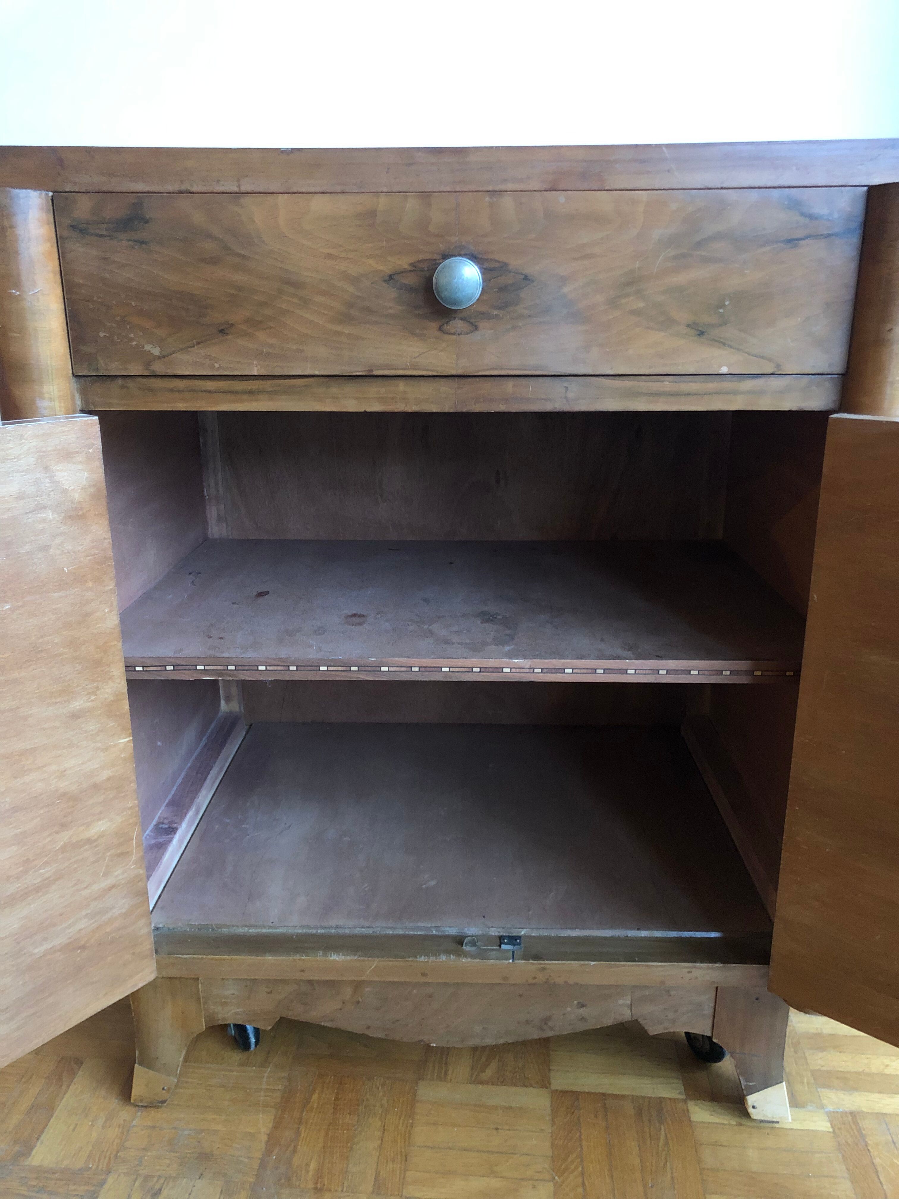 Art deco sideboard in walnut veneer