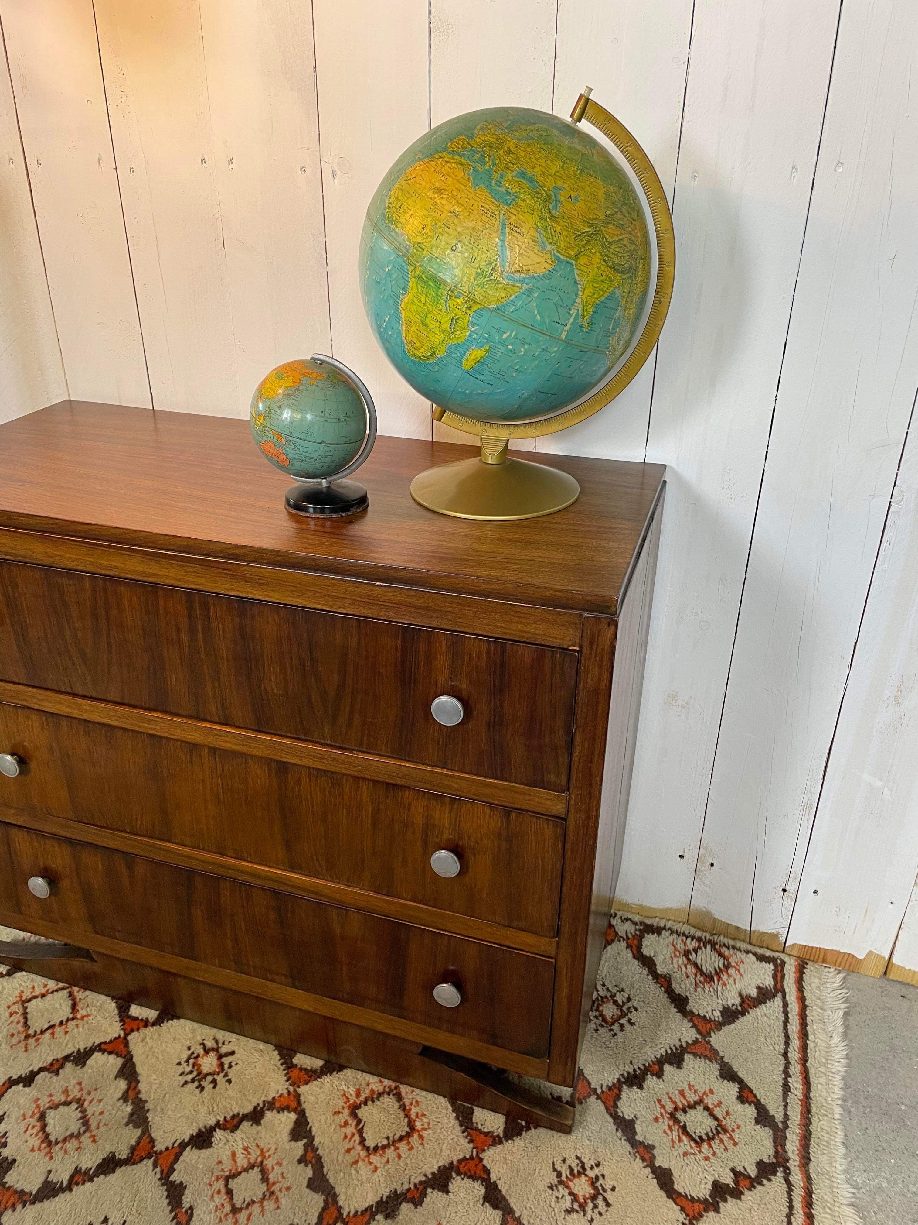 Art Deco chest of drawers