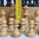 Antique Staunton Design Chess Set - Turned Wood Pieces (King 7cm)