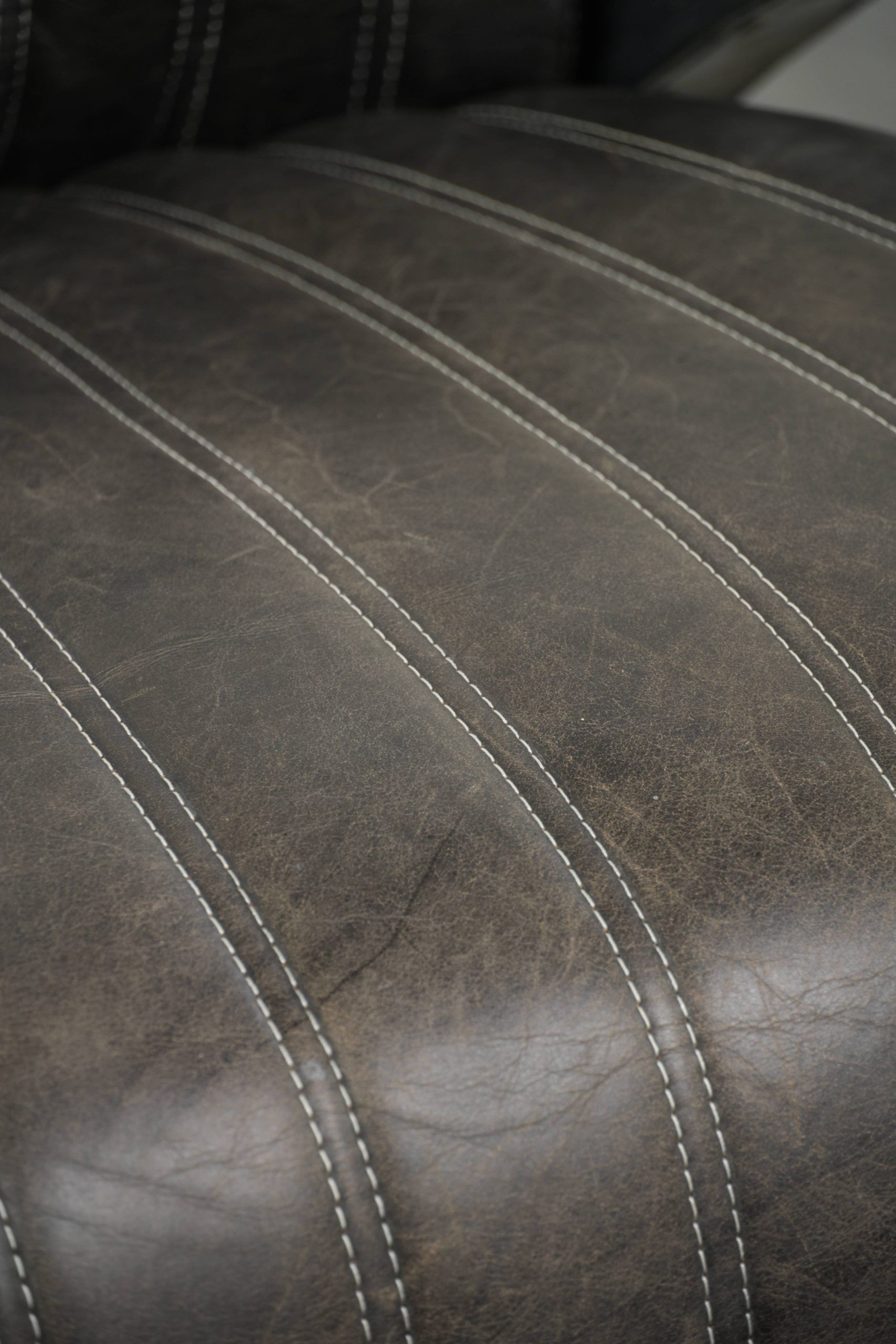 Set of 2 sturdy industrial black cowhide Aviator design armchairs with aluminium and rivets