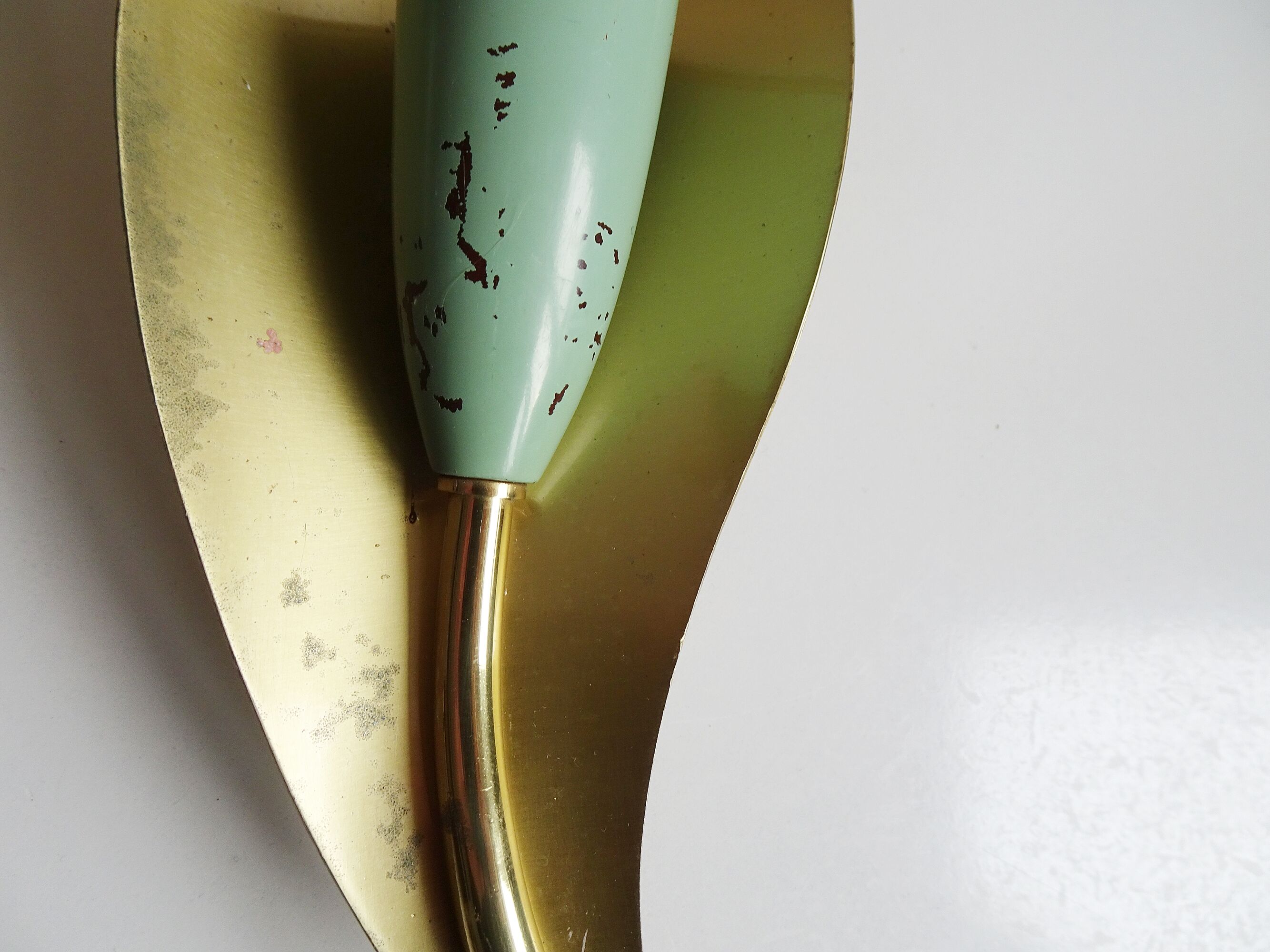 Wall lamps brass in pastel green