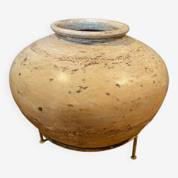 Jar in terracotta