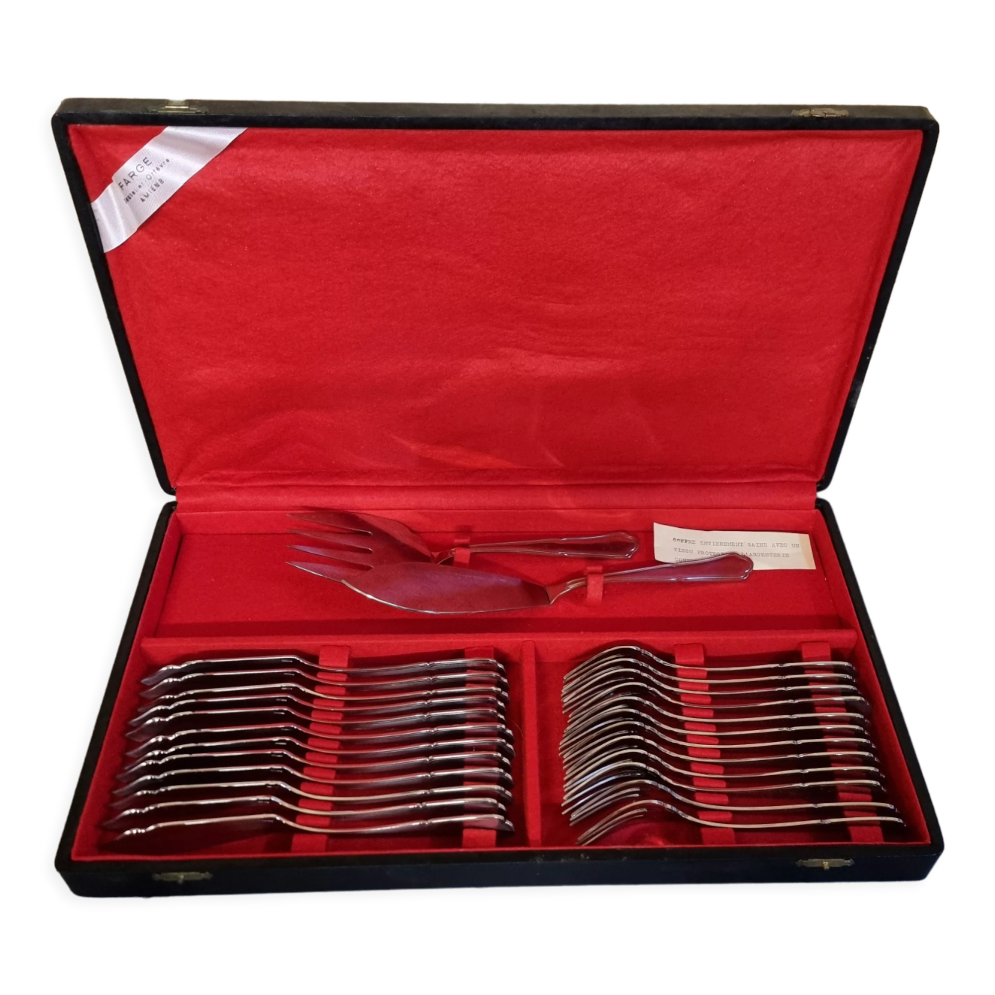 Fish cutlery service