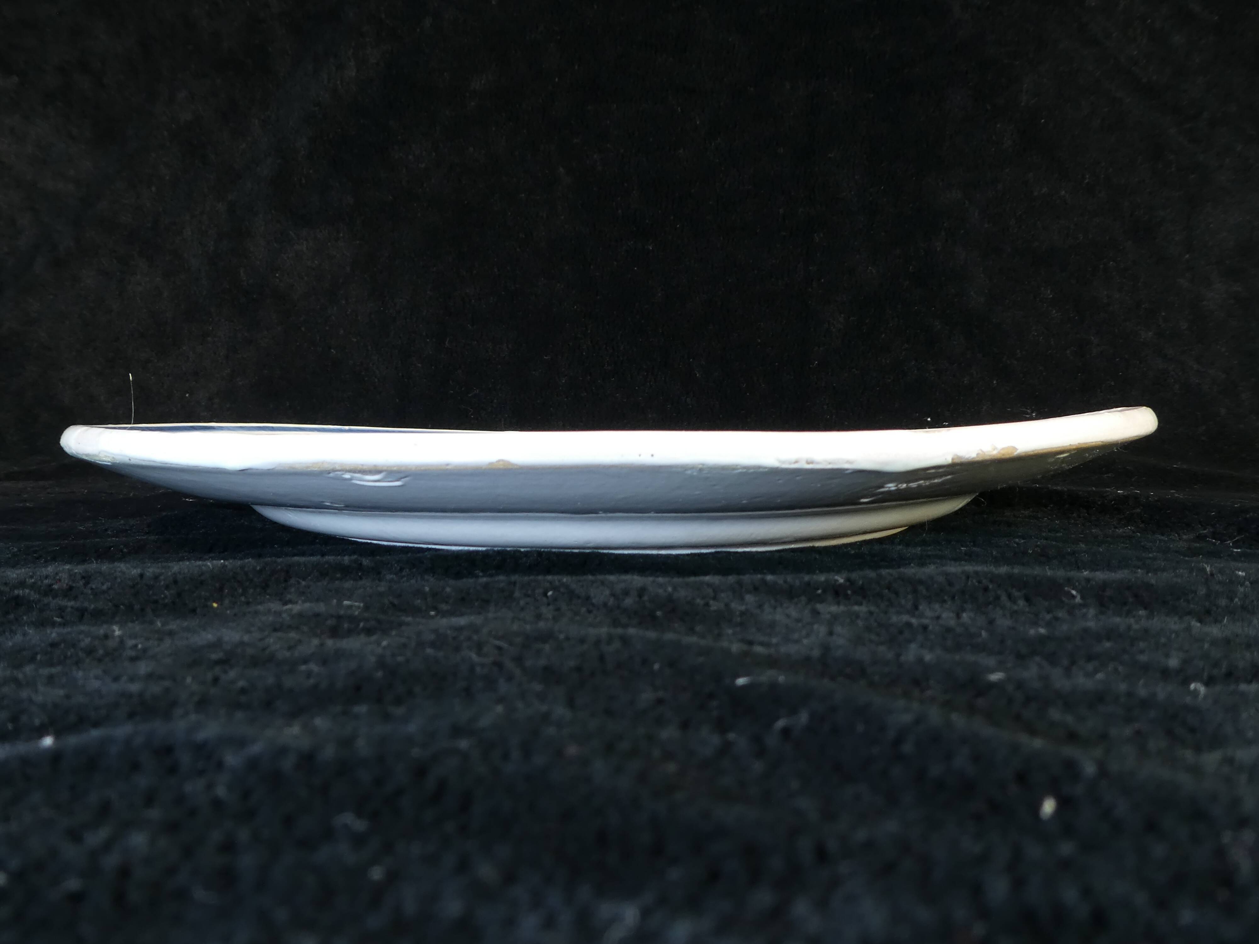 Plate in Faience HR QUIMPER hand-painted floral decoration