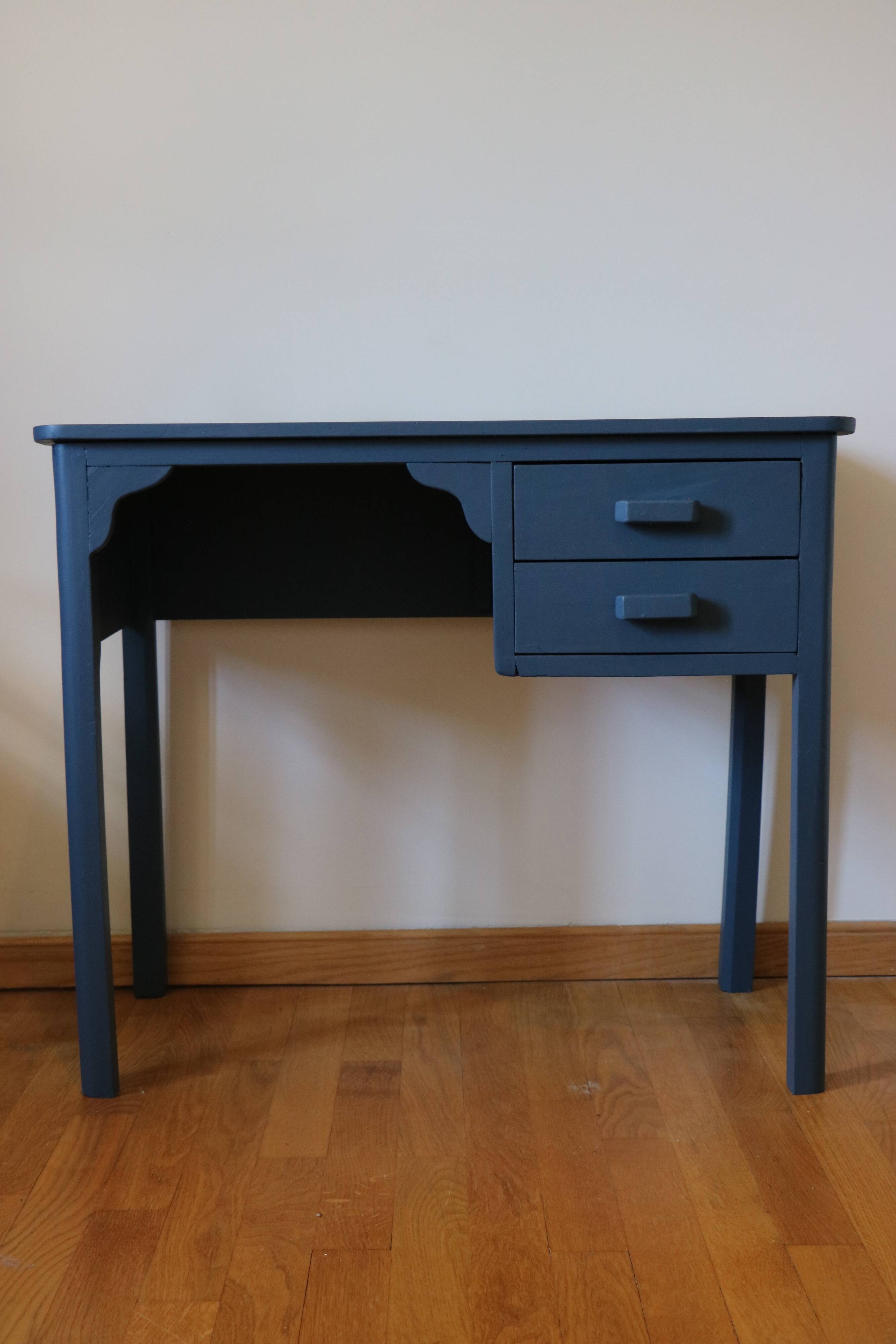 Small desk or vintage dressing table, blue
