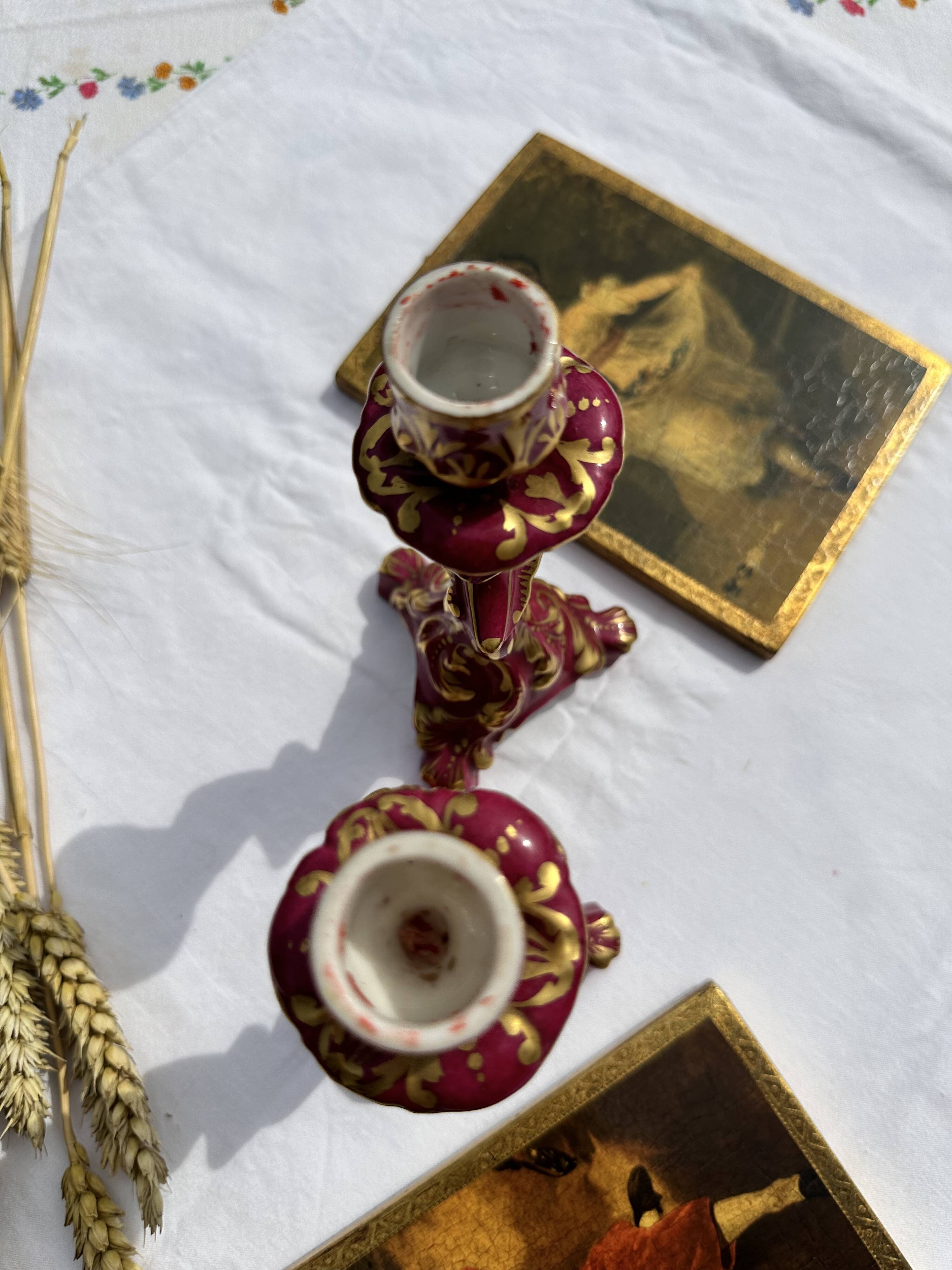 Magnifique Ensemble de Deux Bougeoirs de Style Sèvres Vintage en Porcelaine