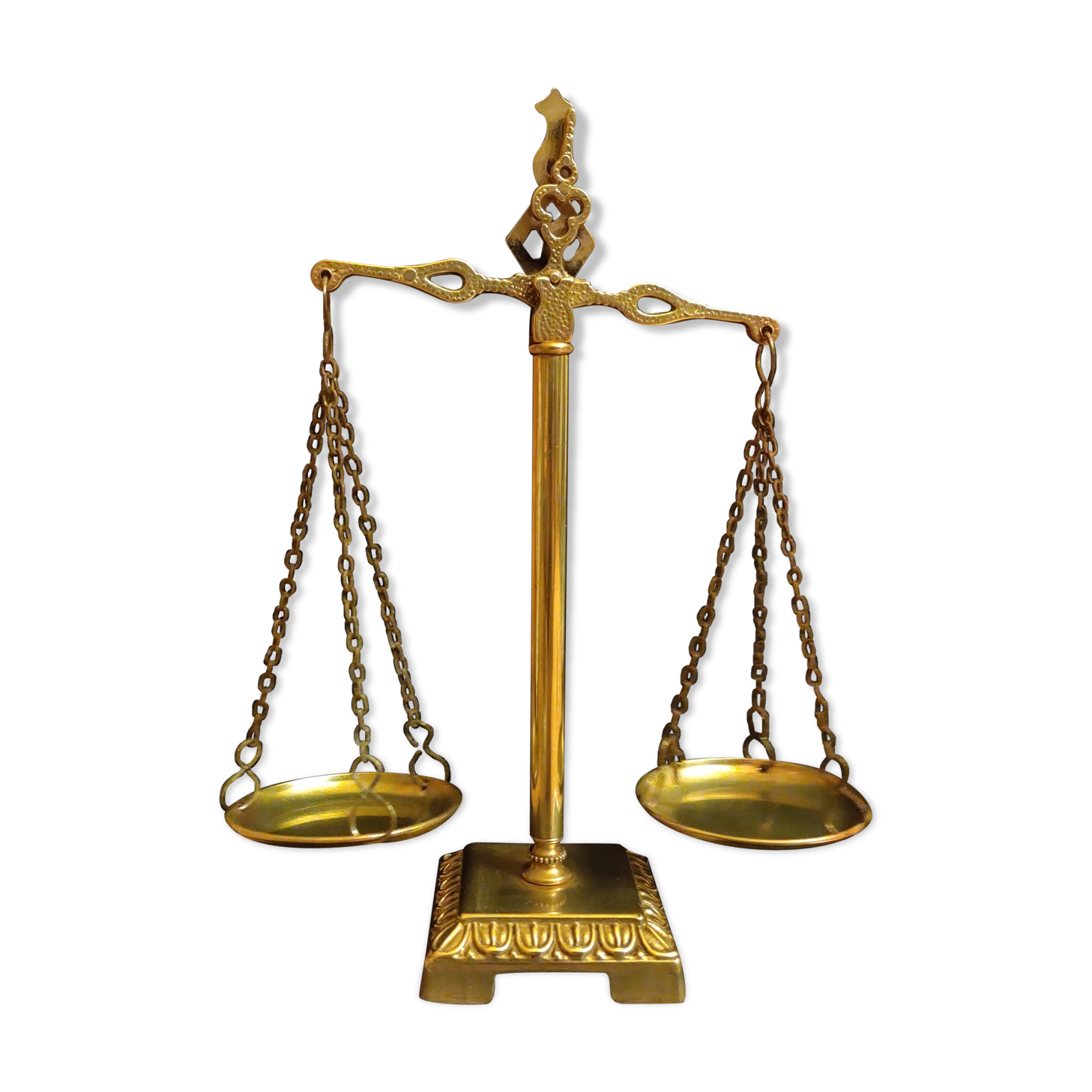 English brass scale of the 1940s