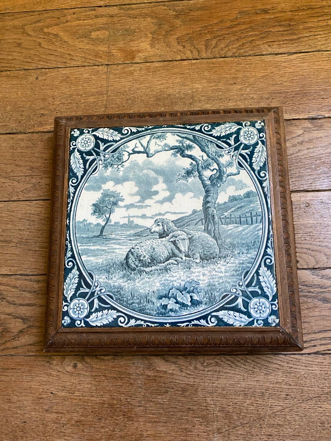 Gien trivet