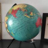 Terrestrial tripod globe dry map 1969