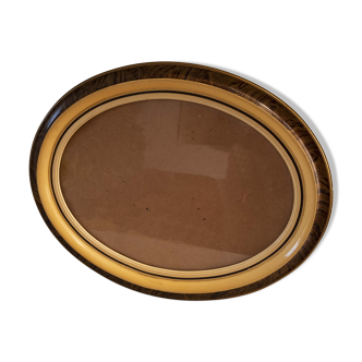 Oval frame