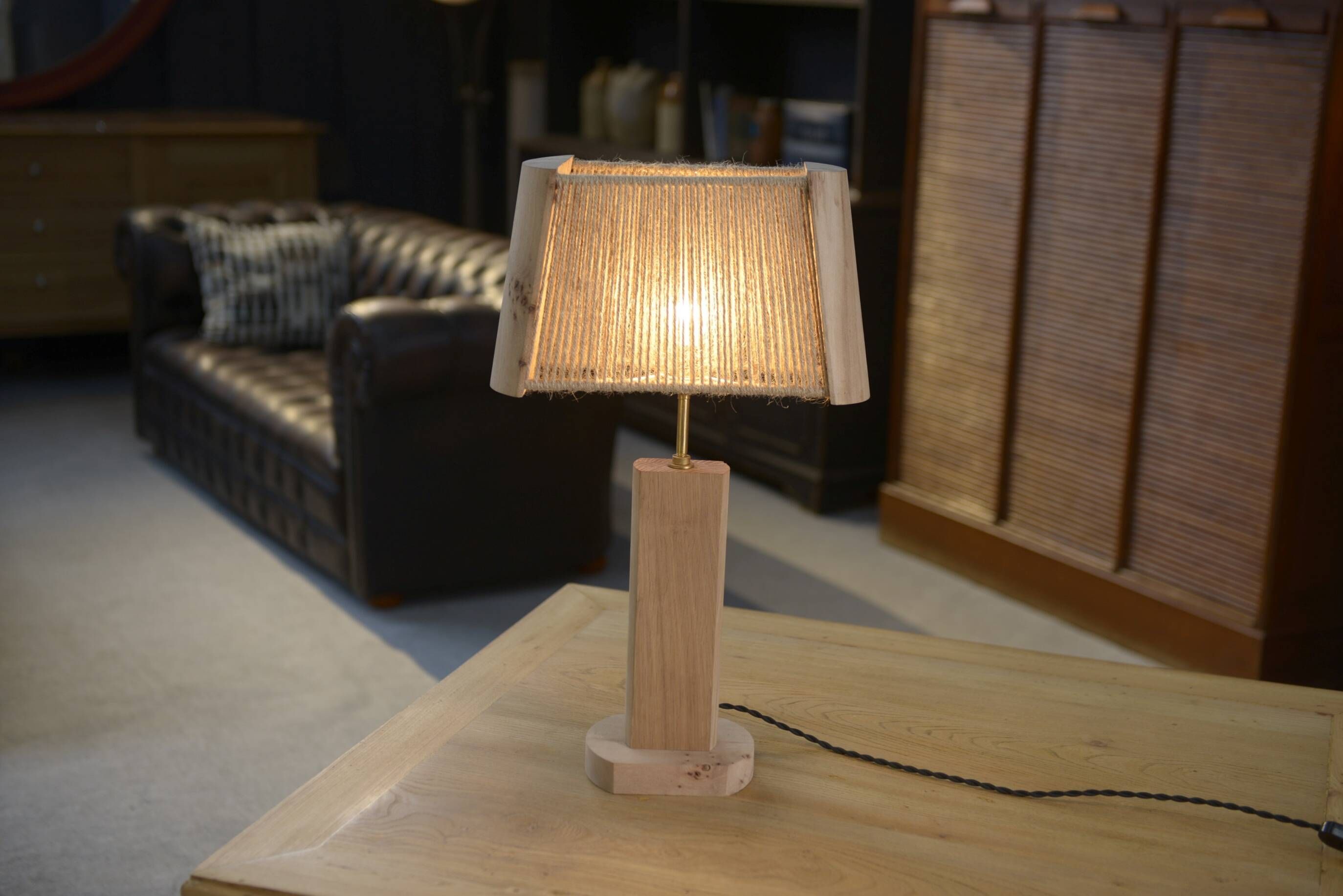 Brutalist lamp in elm and solid oak with a cord shade – 1980s