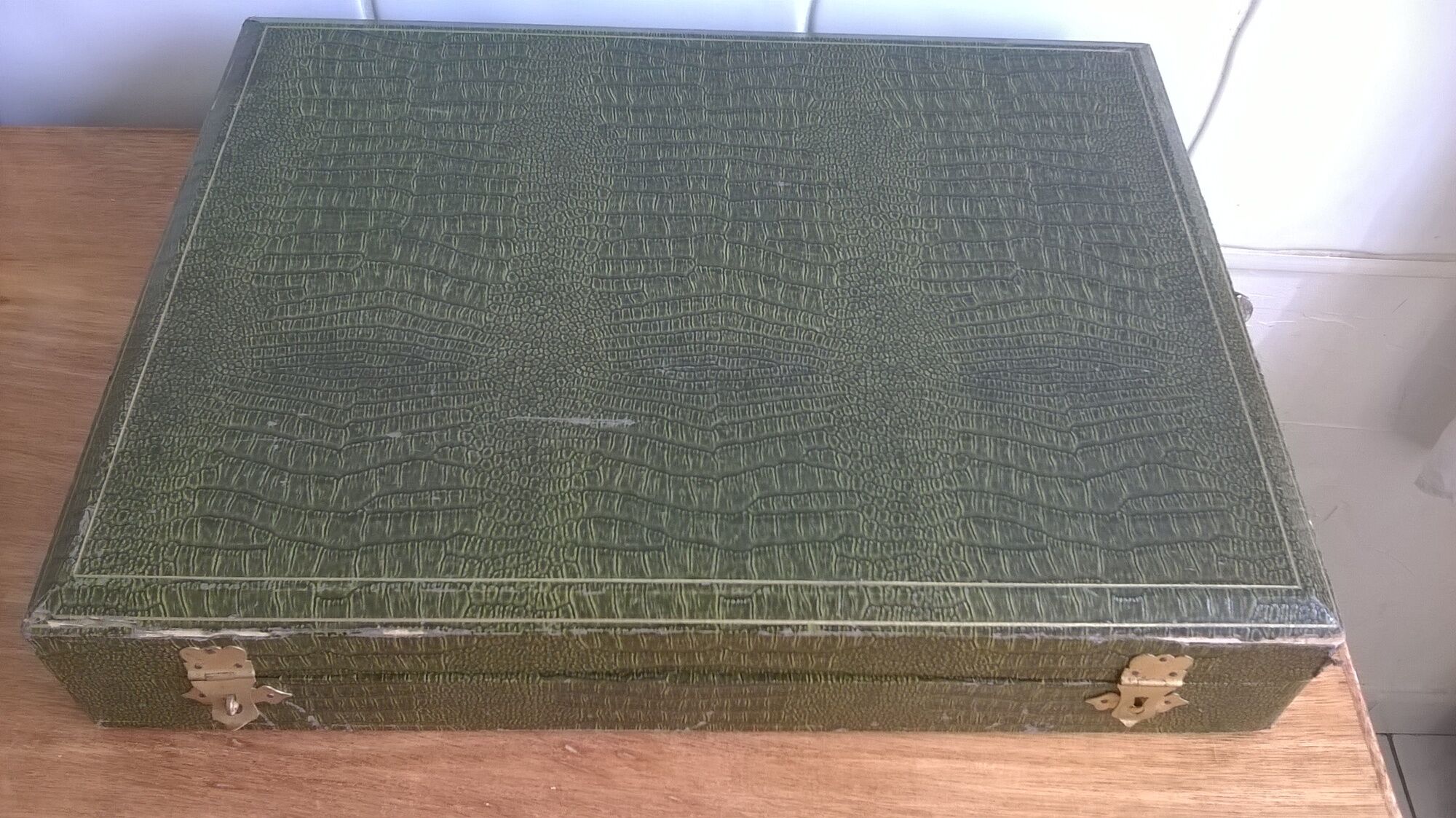 Silver metal housewife Goldsmith Perrin in Paris composed of 37 pieces
