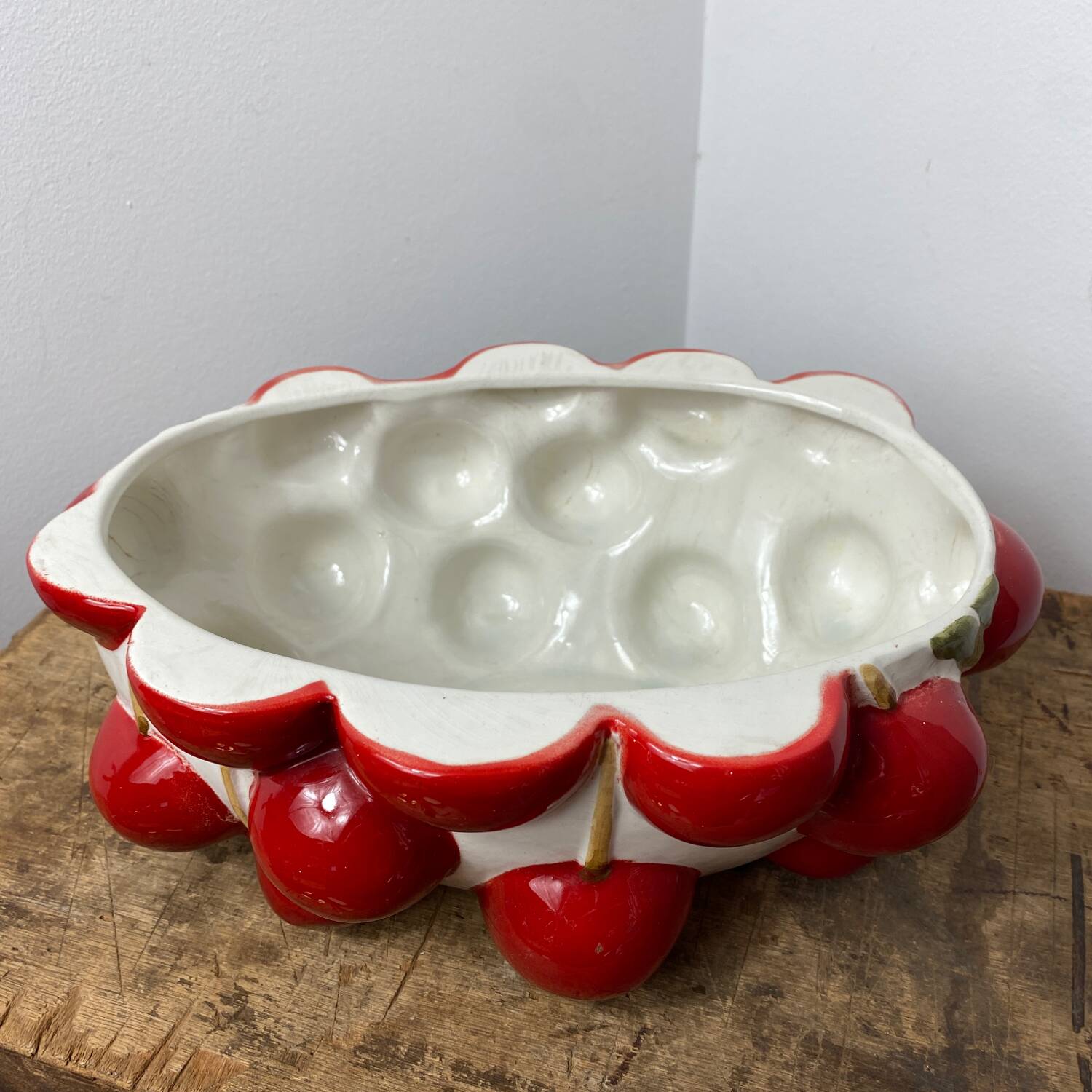 Cherry soup tureen barbotine