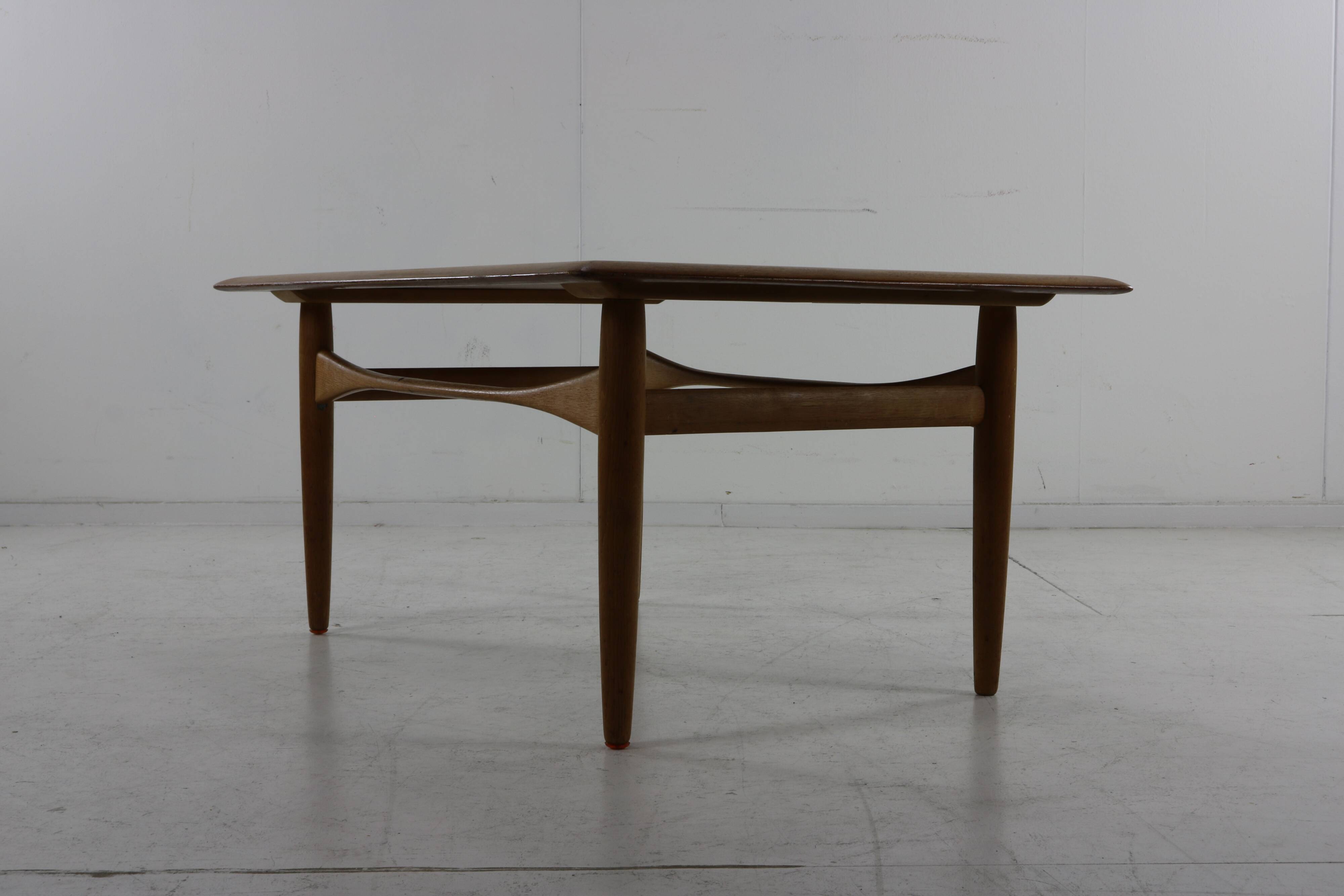 Design de table basse pour Bovenkamp Danemark