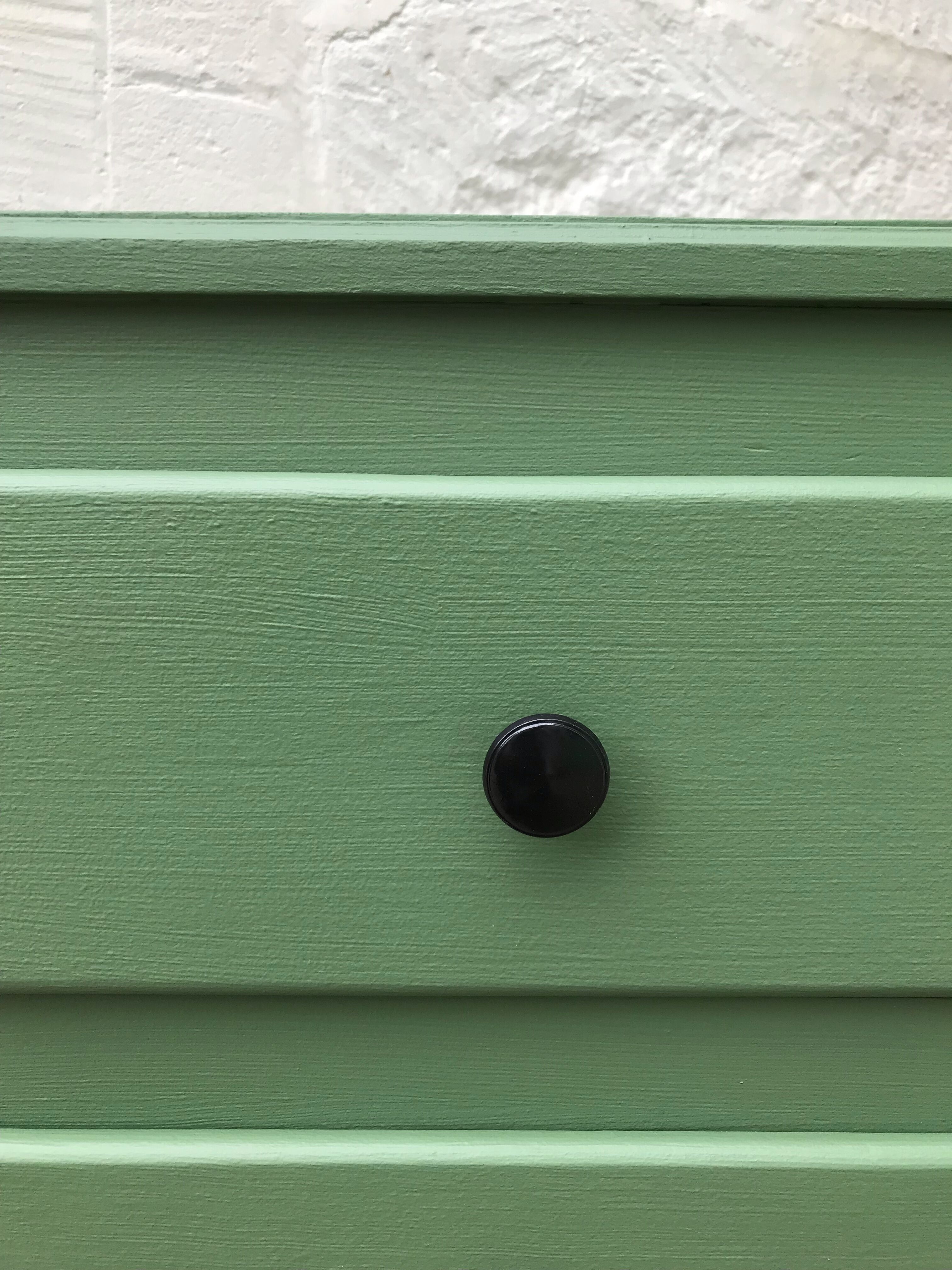 Commode year 30 Green Eucalyptus from Resources