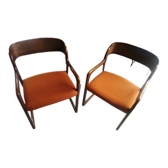 Paire de fauteuils Baumann