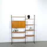 Modulair Omnia wandsysteem, Hilker, teak en zwart staal met legplanken