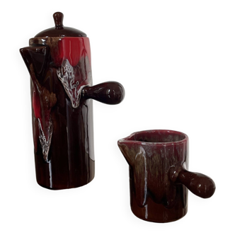 Ceramic teapot and milk jug